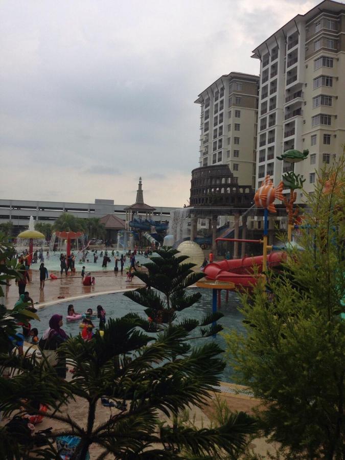 Apartments & Free Access To Waterpark At B Lagoon Melaka Екстериор снимка