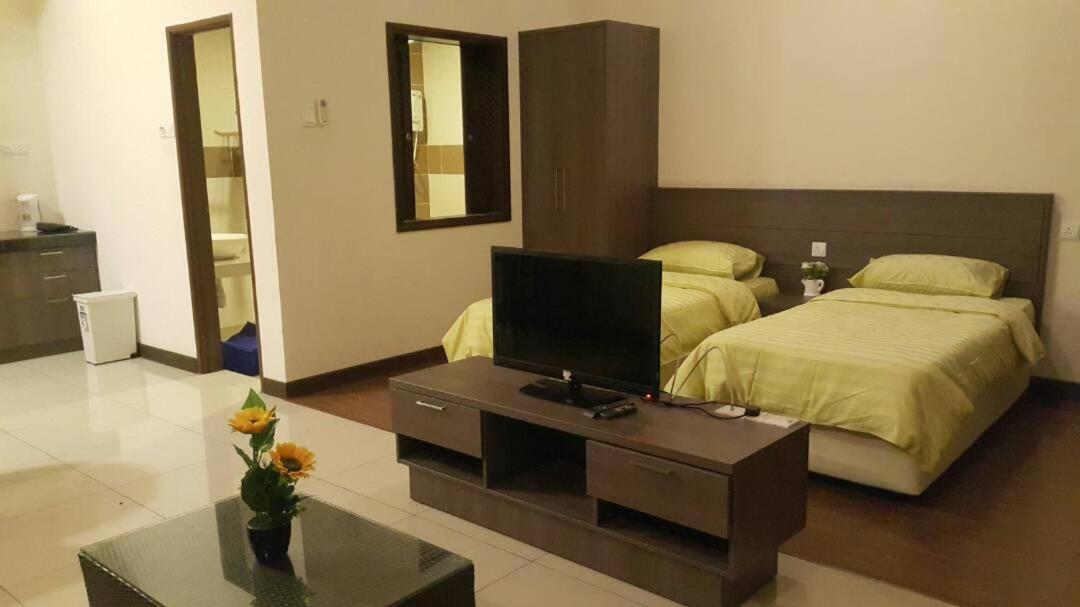 Apartments & Free Access To Waterpark At B Lagoon Melaka Екстериор снимка